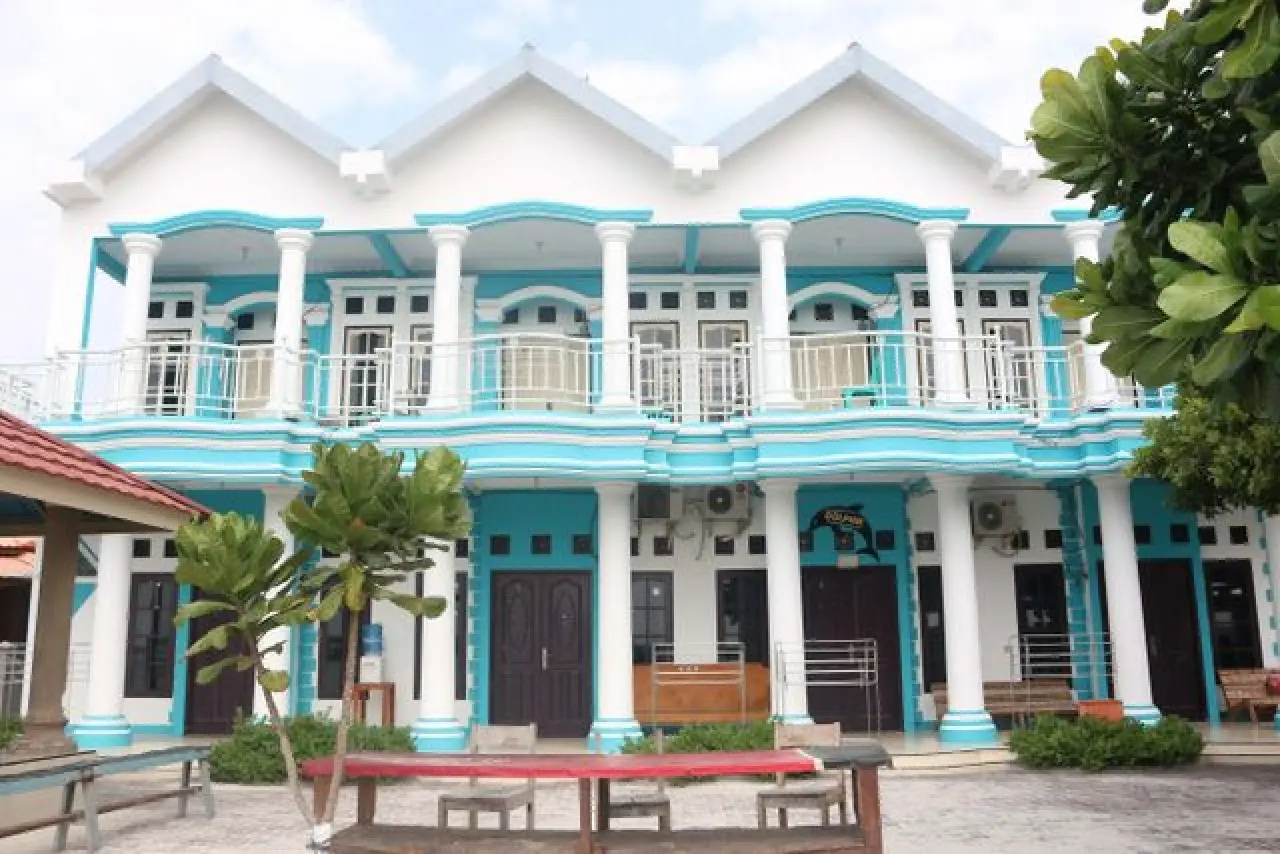 Dolphin Homestay